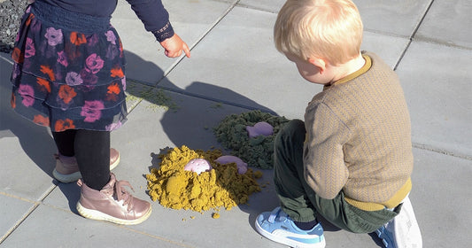 DIY easy kinetic sand recipe for hours of fun